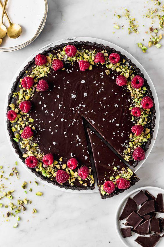 A No-Bake Easy Peezy Chocolate Tart with Sea Salt & Miso Caramel - Little IA