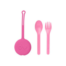Load image into Gallery viewer, OmiePod Kids Utensil Set and Case
